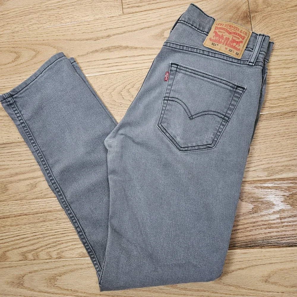 Levi's 511 Jeans Size 32X32 FIT 32X30 Gray Slim Fit Denim Stretch Pants